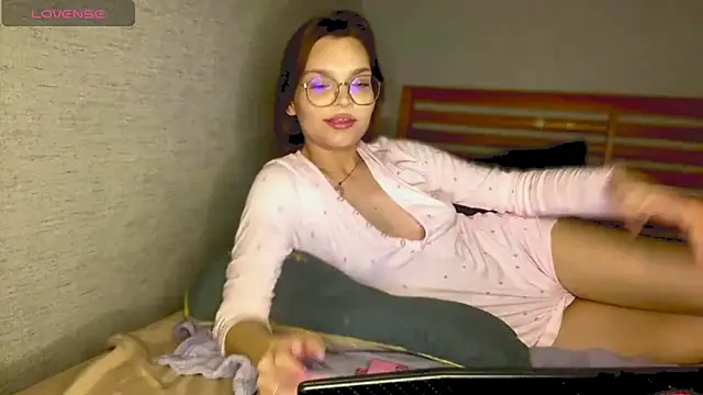 TessaLust  online show from 05/09/26, 08:03