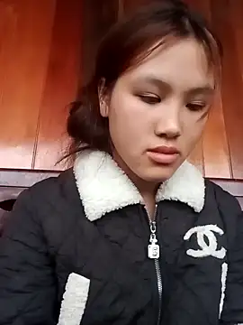 Snapshot of mai-lovelyy chatting on 04/23/26, 08:13 mai-lovelyy online show from 04/23/26, 08:13