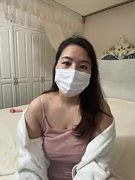 Snapshot of xiaowei_zhibo chatting on 05/06/26, 01:03 xiaowei zhibo online show from 05/06/26, 01:03