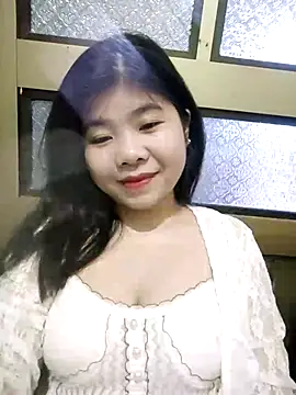 Snapshot of Ayti01 chatting on 05/11/26, 05:35 Ayti01 online show from 05/11/26, 05:35