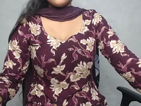 Shalini Gaur online show from 07/24/26, 03:43