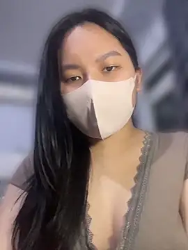 Snapshot of Vena22 chatting on 04/23/26, 02:41 Vena22 online show from 04/23/26, 02:41