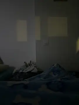 Snapshot of laminar03 chatting on 04/24/26, 09:28 laminar03 online show from 04/24/26, 09:28