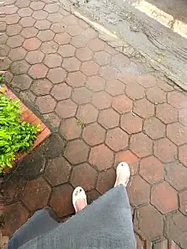 Snapshot of Mina-022 chatting on 04/24/26, 12:24 Mina-022 online show from 04/24/26, 12:24