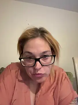Snapshot of SecretRavenXO chatting on 05/16/26, 12:07 SecretRavenXO online show from 05/16/26, 12:07