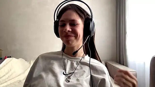 Snapshot of TuZezima chatting on 04/25/26, 09:23 TuZezima online show from 04/25/26, 09:23