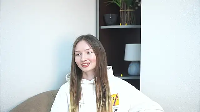 Snapshot of WesleyWestcote chatting on 04/27/26, 08:56 WesleyWestcote online show from 04/27/26, 08:56