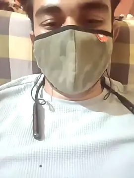 Snapshot of D-n-n-y69 chatting on 04/23/26, 06:21 D-n-n-y69 online show from 04/23/26, 06:21