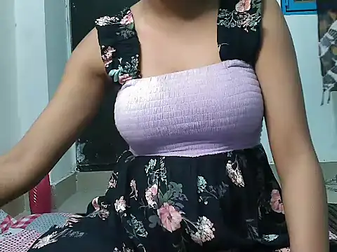 Snapshot of ur_sassypriya chatting on 05/27/26, 04:15 ur sassypriya online show from 05/27/26, 04:15