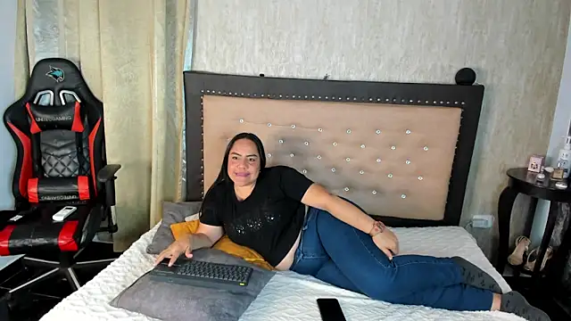 Snapshot of Zoedeleon chatting on 05/09/26, 07:30 Zoedeleon online show from 05/09/26, 07:30