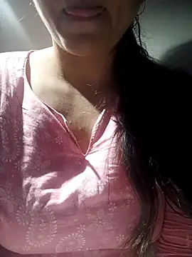 Snapshot of Aayaat__ chatting on 06/14/26, 02:57 Aayaat online show from 06/14/26, 02:57