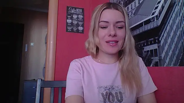 Softy Aura  online show from 05/29/26, 01:09