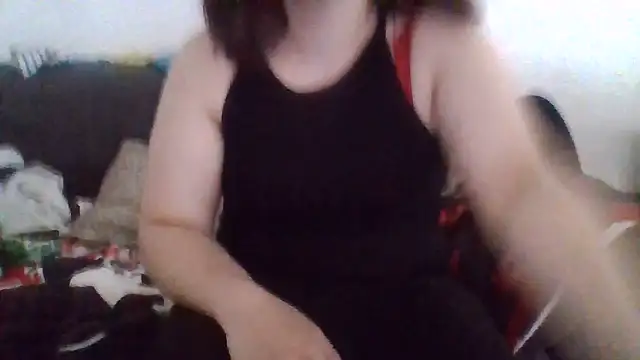 Snapshot of miss16 chatting on 04/27/26, 12:03 miss16 online show from 04/27/26, 12:03
