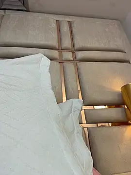 Snapshot of EmaVega chatting on 06/14/26, 02:46 EmaVega online show from 06/14/26, 02:46