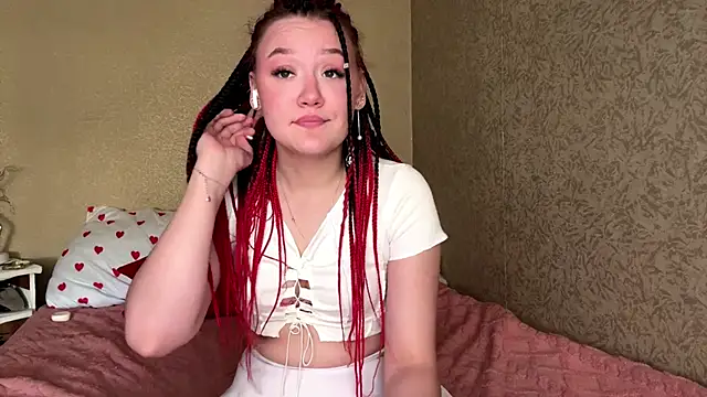 FlameDina online show from 05/04/26, 11:39
