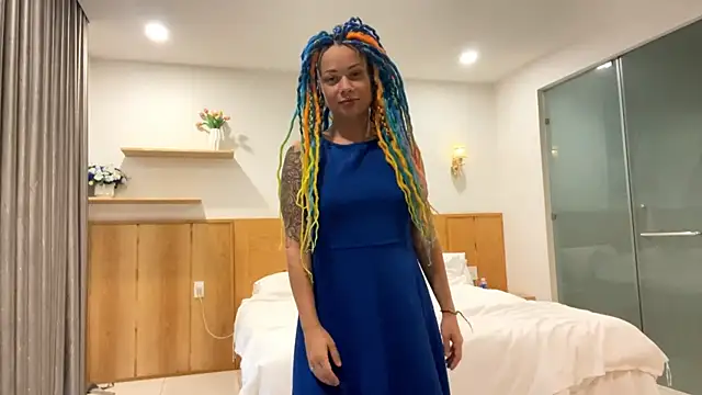 Snapshot of FreeVegas chatting on 04/24/26, 04:48 FreeVegas online show from 04/24/26, 04:48