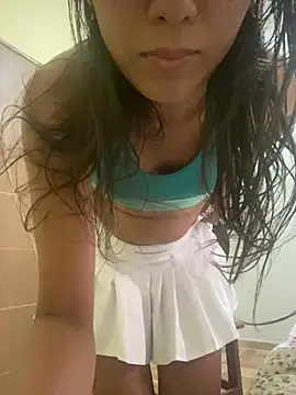 Snapshot of paulinha20230 chatting on 04/27/26, 10:24 paulinha20230 online show from 04/27/26, 10:24