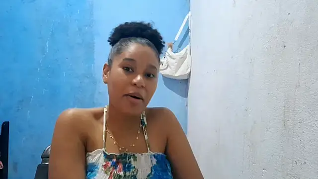 Snapshot of thamiresmiranda chatting on 04/28/26, 01:49 thamiresmiranda online show from 04/28/26, 01:49