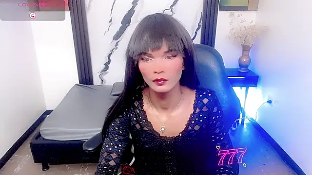 Snapshot of _emma_miller chatting on 06/23/26, 11:30 emma miller online show from 06/23/26, 11:30