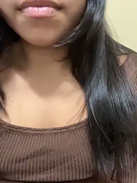 Snapshot of teen_pettite chatting on 04/27/26, 03:37 teen pettite online show from 04/27/26, 03:37