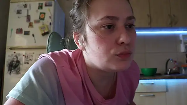 BettyRussian online show from 06/25/26, 05:12