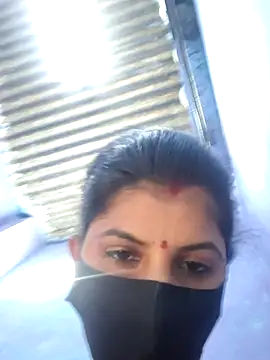 Snapshot of RUHI_1143 chatting on 06/21/26, 05:21 RUHI 1143 online show from 06/21/26, 05:21