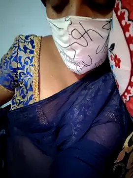 Snapshot of Tamil_Hot_HoneyBee chatting on 05/11/26, 04:26 Tamil Hot HoneyBee online show from 05/11/26, 04:26