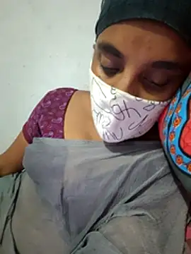 Tamil Hot HoneyBee online show from 05/14/26, 05:53