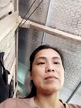 Snapshot of Onie116 chatting on 04/25/26, 07:33 Onie116 online show from 04/25/26, 07:33