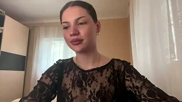 Snapshot of CrystalMuze chatting on 04/30/26, 01:39 CrystalMuze online show from 04/30/26, 01:39