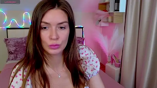 Snapshot of MicheleSantiago chatting on 04/28/26, 07:57 MicheleSantiago online show from 04/28/26, 07:57