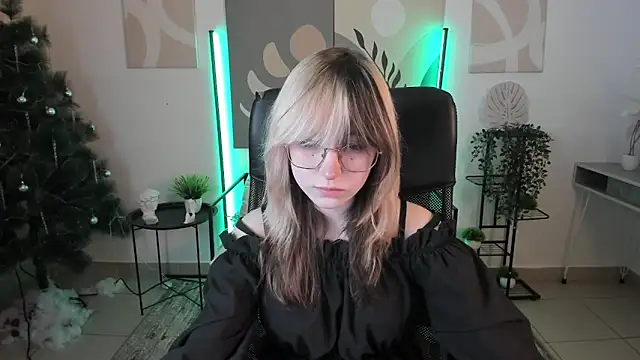 NyxCalderra online show from 05/18/26, 04:51