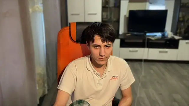 Snapshot of vialeras1 chatting on 04/25/26, 01:41 vialeras1 online show from 04/25/26, 01:41