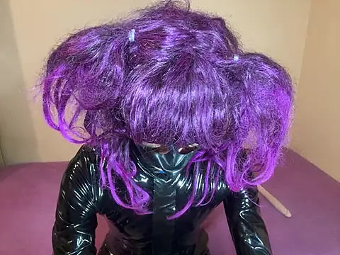 Snapshot of crazytranny chatting on 03/12/25, 07:06 crazytranny online show from 03/12/25, 07:06