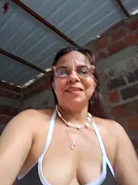 Snapshot of Sweet-Hot-Sucking chatting on 04/25/26, 01:41 Sweet-Hot-Sucking online show from 04/25/26, 01:41