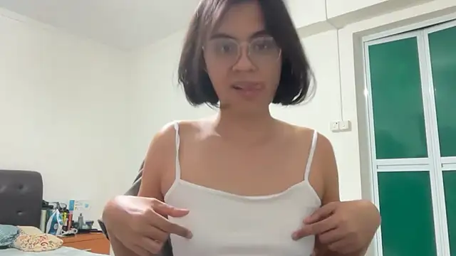 Snapshot of angel_inc99 chatting on 04/24/26, 06:21 angel inc99 online show from 04/24/26, 06:21