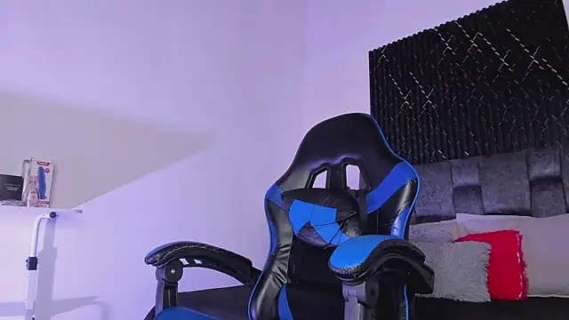 ThiagoSexy005 online show from 07/15/26, 12:27