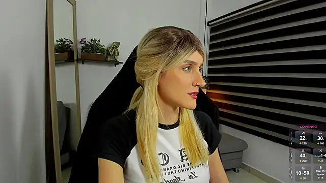 Snapshot of Jessica_lisbon chatting on 05/14/26, 08:37 Jessica lisbon online show from 05/14/26, 08:37