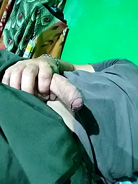 Snapshot of benjaMar chatting on 04/25/26, 09:34 benjaMar online show from 04/25/26, 09:34