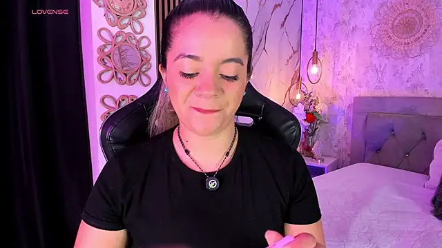 Leidy 2026 online show from 06/24/26, 01:10