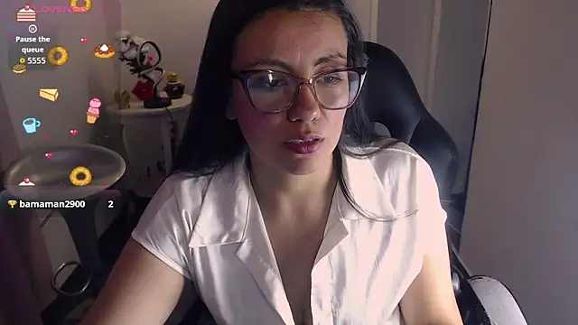 Snapshot of Valeri_bj chatting on 04/28/26, 02:44 Valeri bj online show from 04/28/26, 02:44