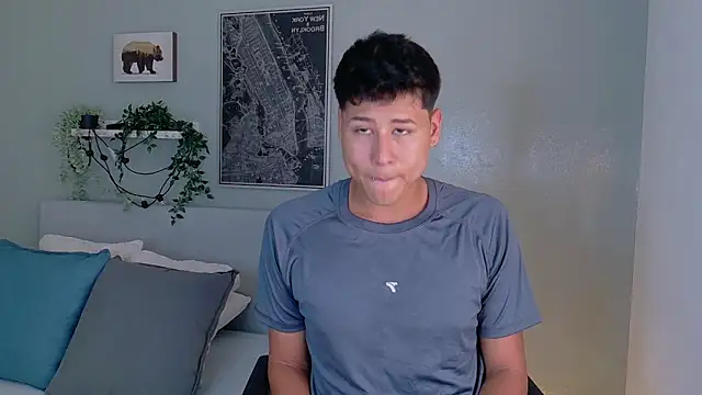 Snapshot of Raiden_boyy chatting on 04/25/26, 08:06 Raiden boyy online show from 04/25/26, 08:06