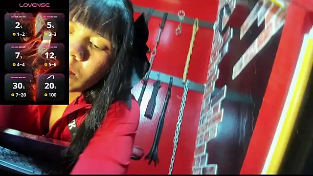 Snapshot of Dominatriz_Arlette chatting on 05/06/26, 07:19 Dominatriz Arlette online show from 05/06/26, 07:19