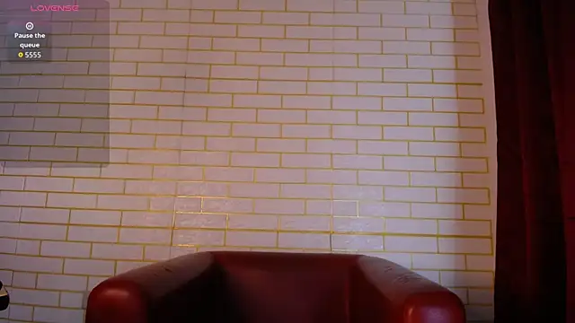 Snapshot of Scarlet1126 chatting on 04/27/26, 04:54 Scarlet1126 online show from 04/27/26, 04:54