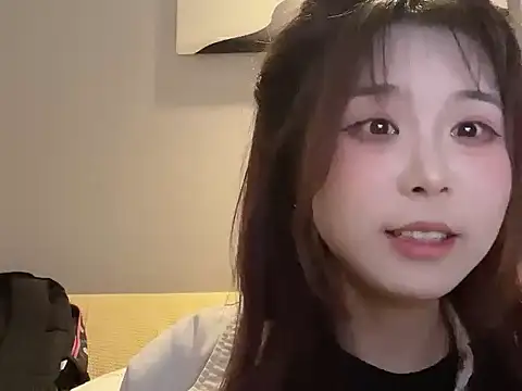 Snapshot of paofu-520 chatting on 04/25/26, 04:48 paofu-520 online show from 04/25/26, 04:48