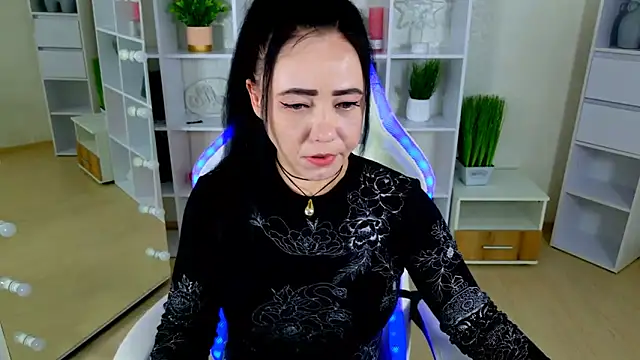 Snapshot of LeylaaLive chatting on 05/13/26, 06:55 LeylaaLive online show from 05/13/26, 06:55