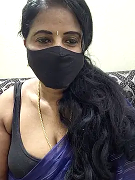 Snapshot of Sunitha-tamilponu chatting on 07/17/26, 08:14 Sunitha-tamilponu online show from 07/17/26, 08:14