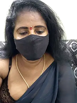 Snapshot of Sunitha-tamilponu chatting on 07/23/26, 06:17 Sunitha-tamilponu online show from 07/23/26, 06:17