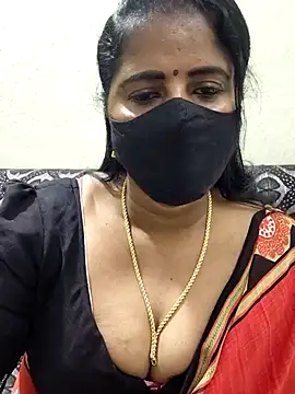 Snapshot of Sunitha-tamilponu chatting on 07/31/26, 03:55 Sunitha-tamilponu online show from 07/31/26, 03:55