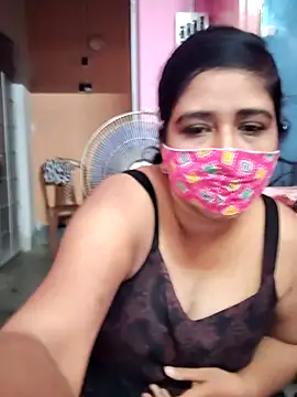 Snapshot of Rulali_44 chatting on 07/05/26, 01:45 Rulali 44 online show from 07/05/26, 01:45